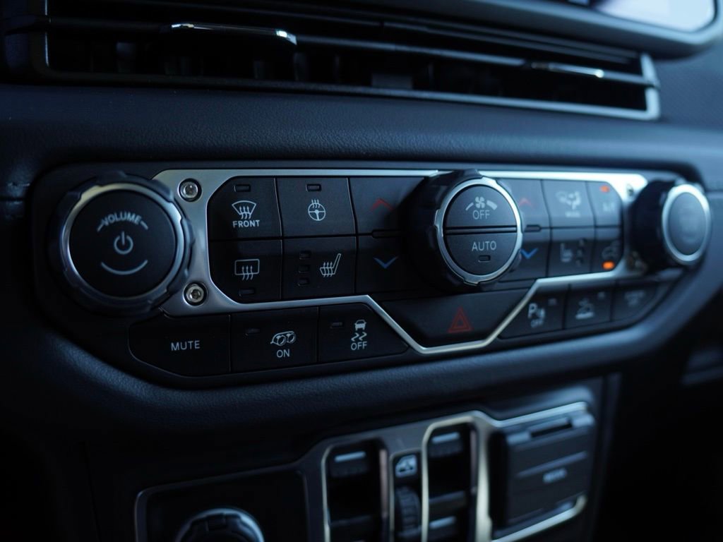 New 2025 Jeep Wrangler Unlimited Rubicon 392 image 15