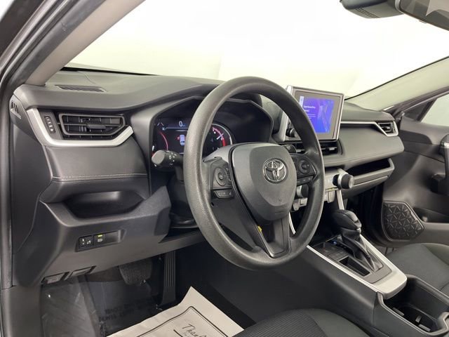 Used 2023 Toyota RAV4 LE FWD image 21