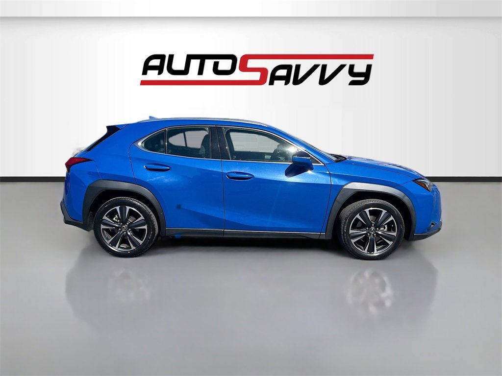 Used 2022 Lexus UX 200 image 8