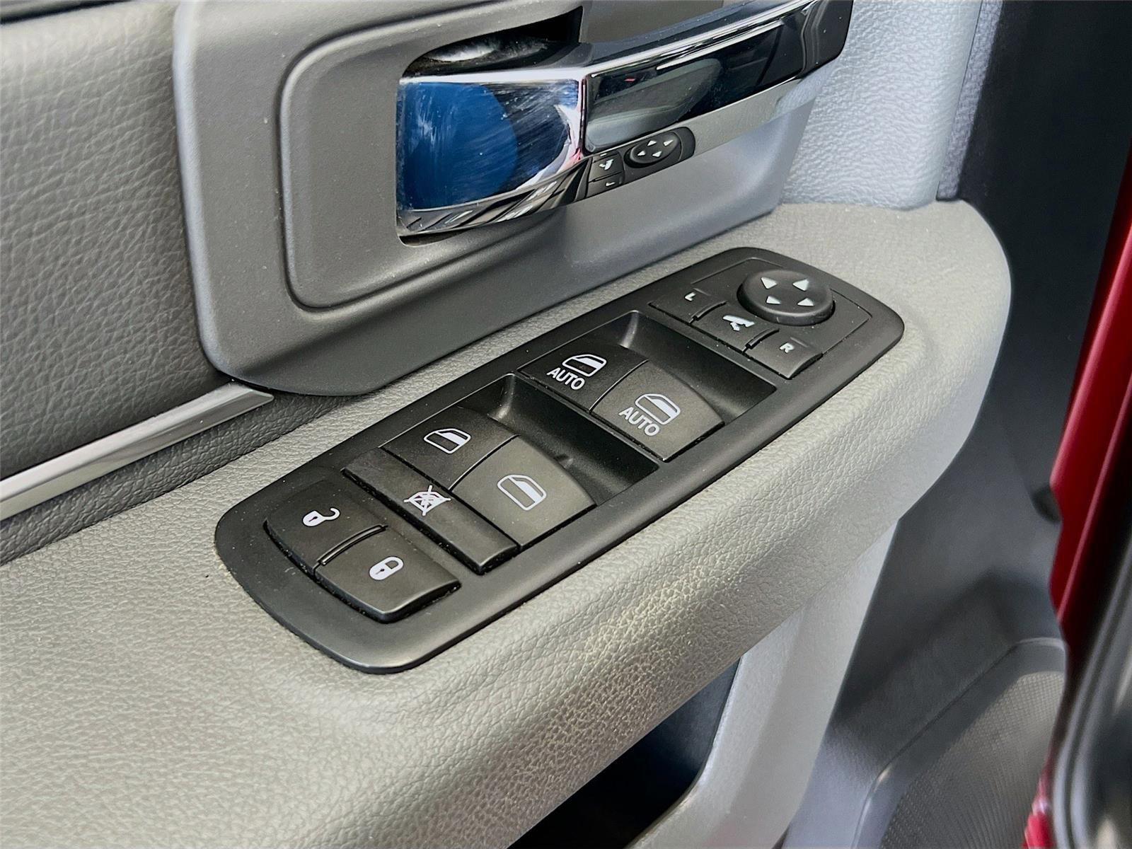 Used 2017 RAM 1500 Big Horn image 18