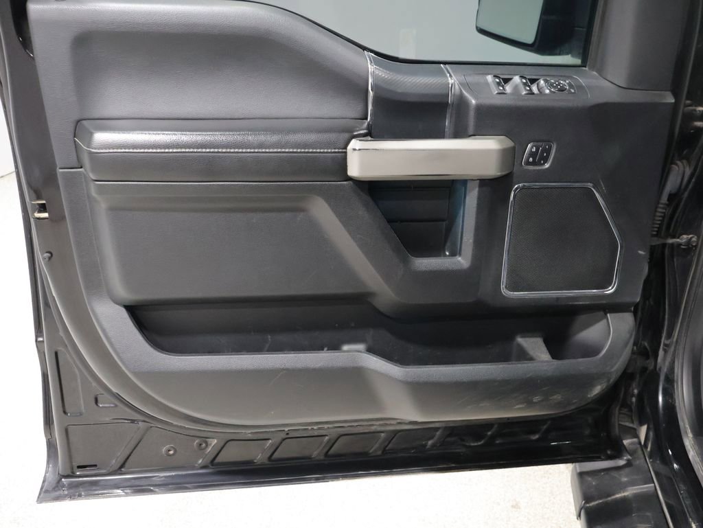 Used 2018 Ford F150 Lariat w/ Equipment Group 502A Luxury image 13