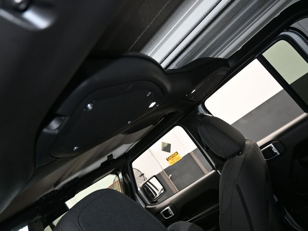 Used 2024 Jeep Gladiator Sport image 34