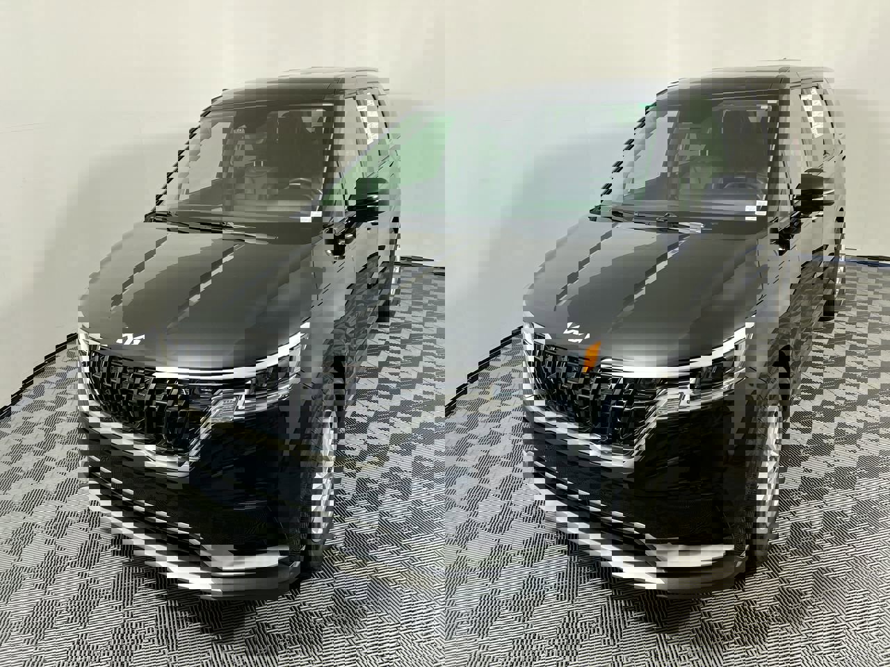 Certified 2024 Kia Carnival LX image 7