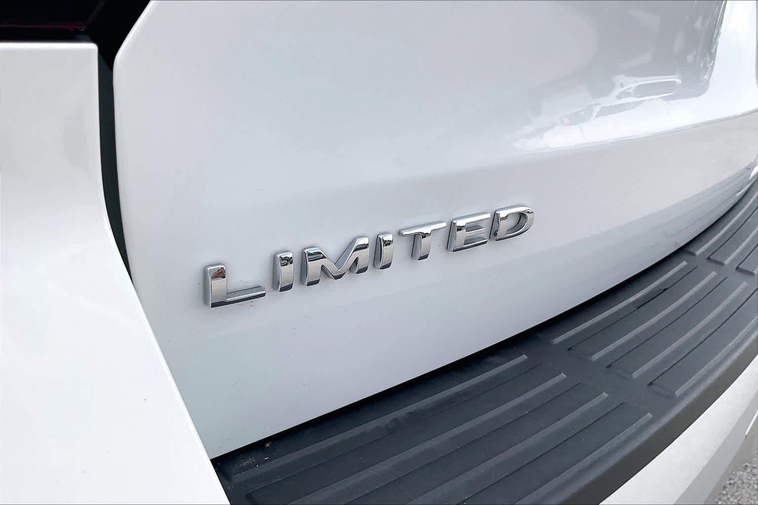 Used 2023 Ford Expedition Limited RWD image 30