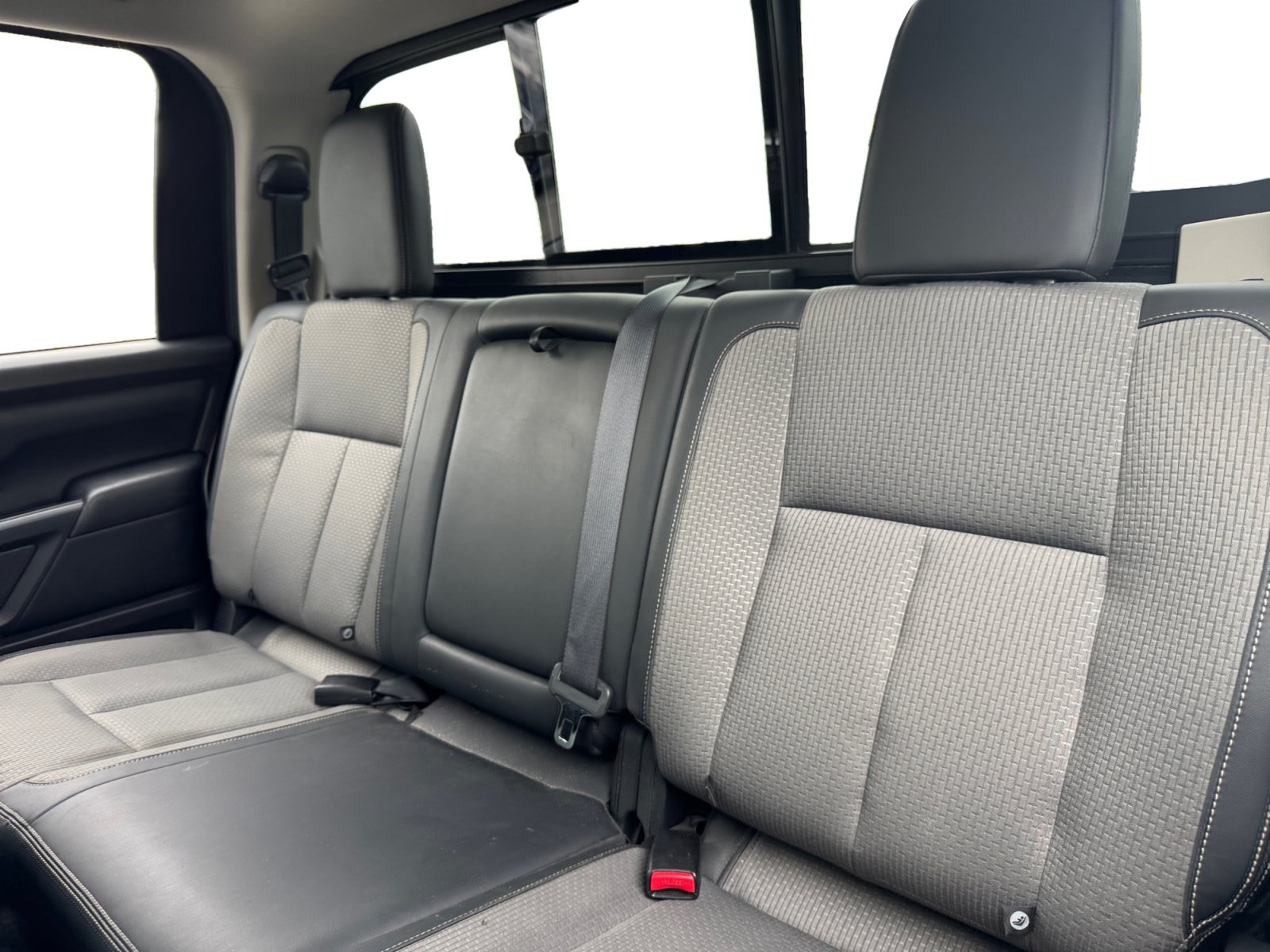 Used 2018 Nissan Titan S w/ S Utility Package RWD image 13