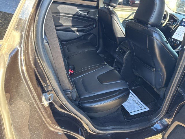 Used 2022 Ford Edge Titanium w/ Equipment Group 301A image 16