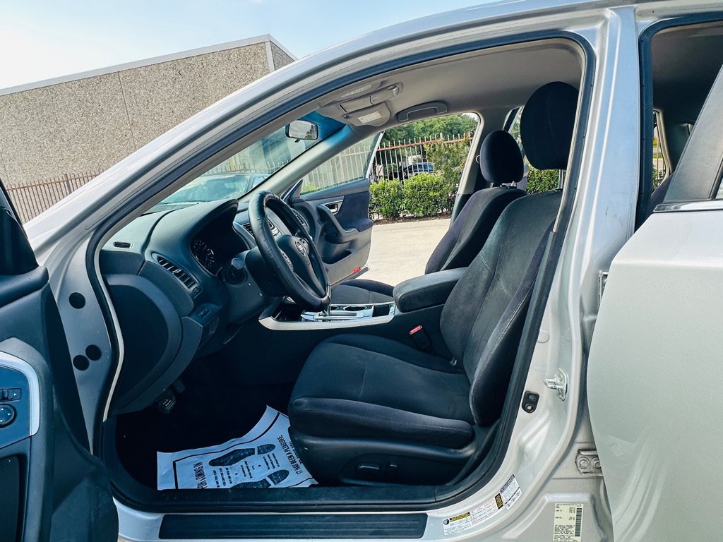Used 2013 Nissan Altima 2.5 S FWD image 11