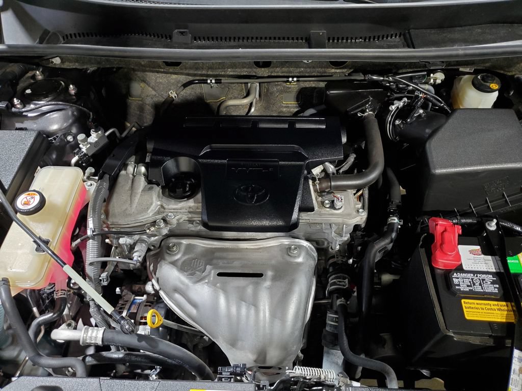 Used 2018 Toyota RAV4 XLE FWD image 46