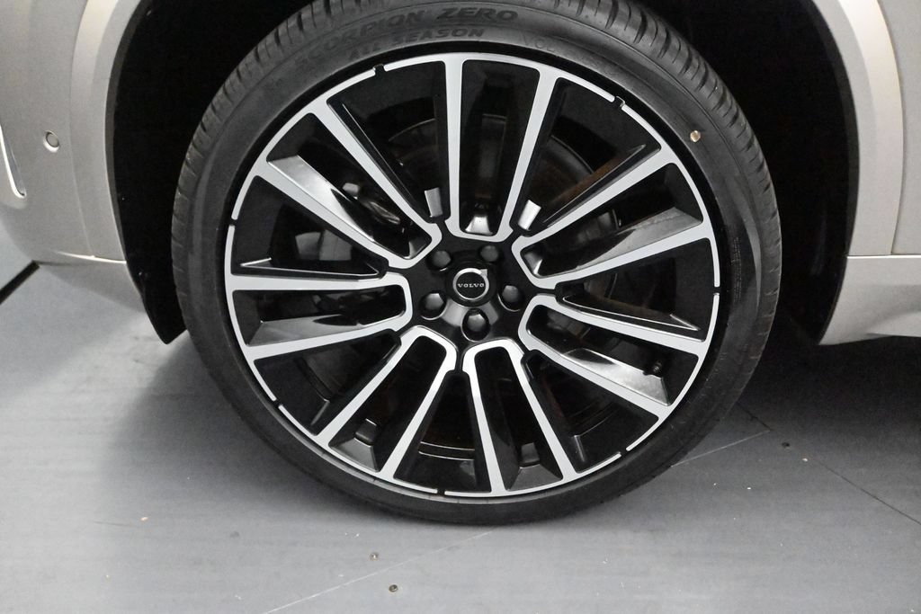 New 2026 Volvo XC90 B6 Plus AWD/4WD image 9
