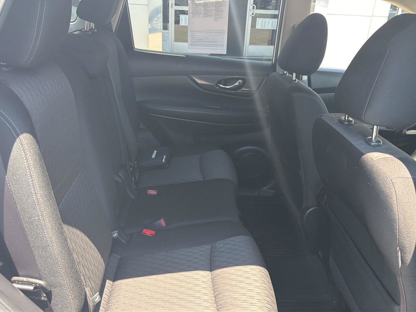 Used 2020 Nissan Rogue SV FWD image 7
