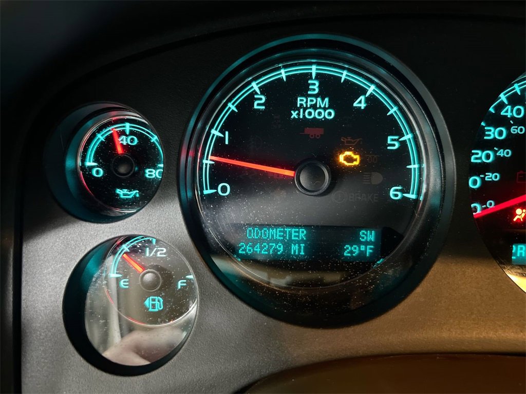 Used 2012 GMC Yukon SLT w/ SLT-2 Equipment Package image 13