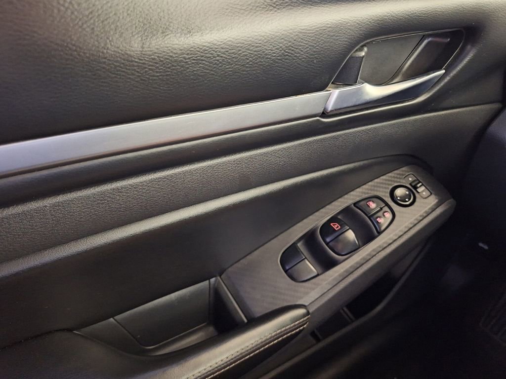 Used 2022 Nissan Altima 2.5 SV FWD image 18