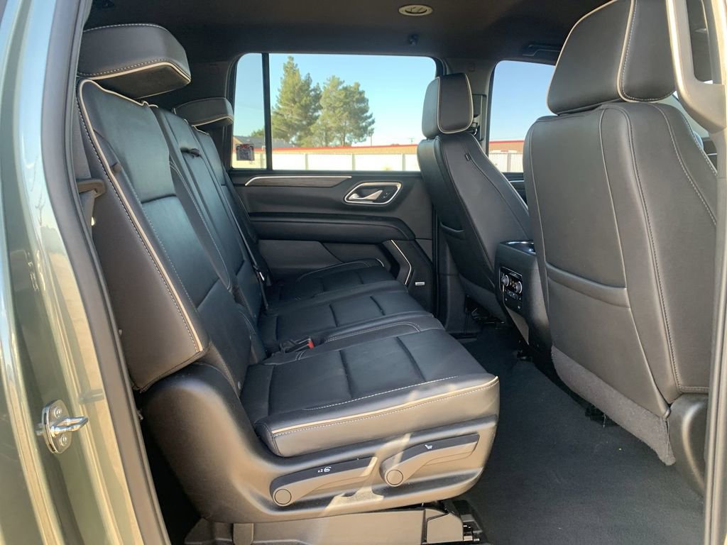 Certified 2024 Chevrolet Suburban Premier image 25