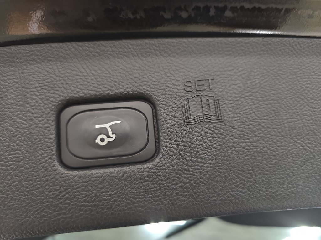 Used 2024 Ford Edge SEL w/ Convenience Package AWD/4WD image 15
