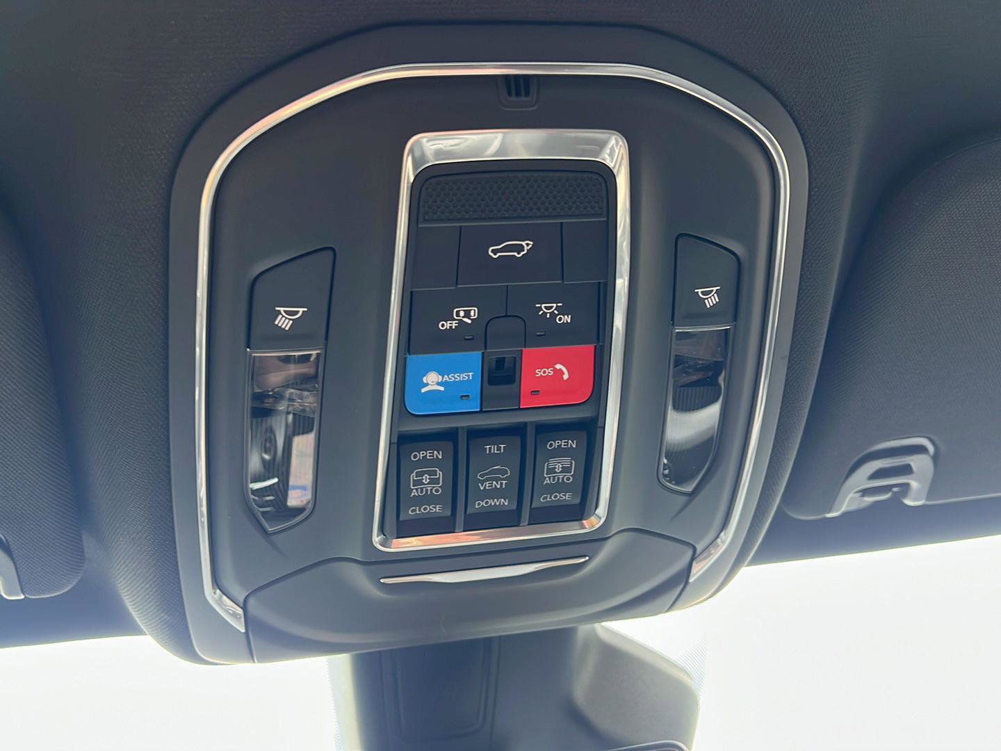 New 2026 Jeep Grand Wagoneer L Limited AWD/4WD image 19