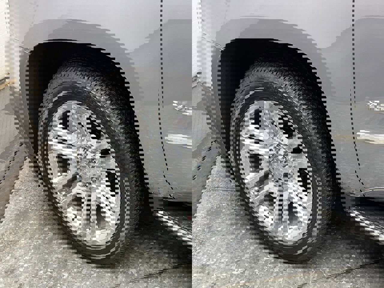 Used 2020 GMC Yukon XL SLT w/ Premium Edition image 37