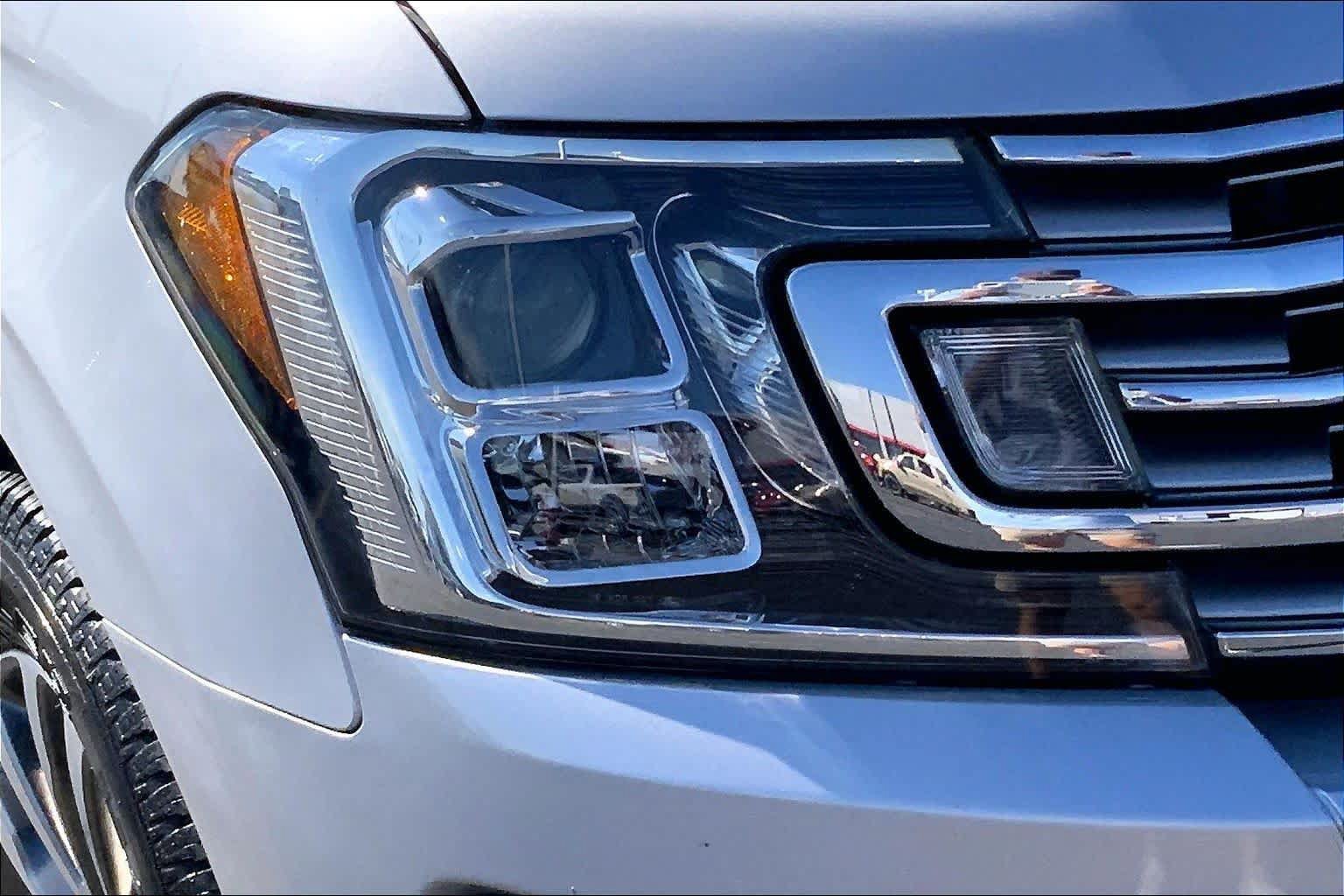 Used 2018 Ford Expedition Max Limited RWD image 27
