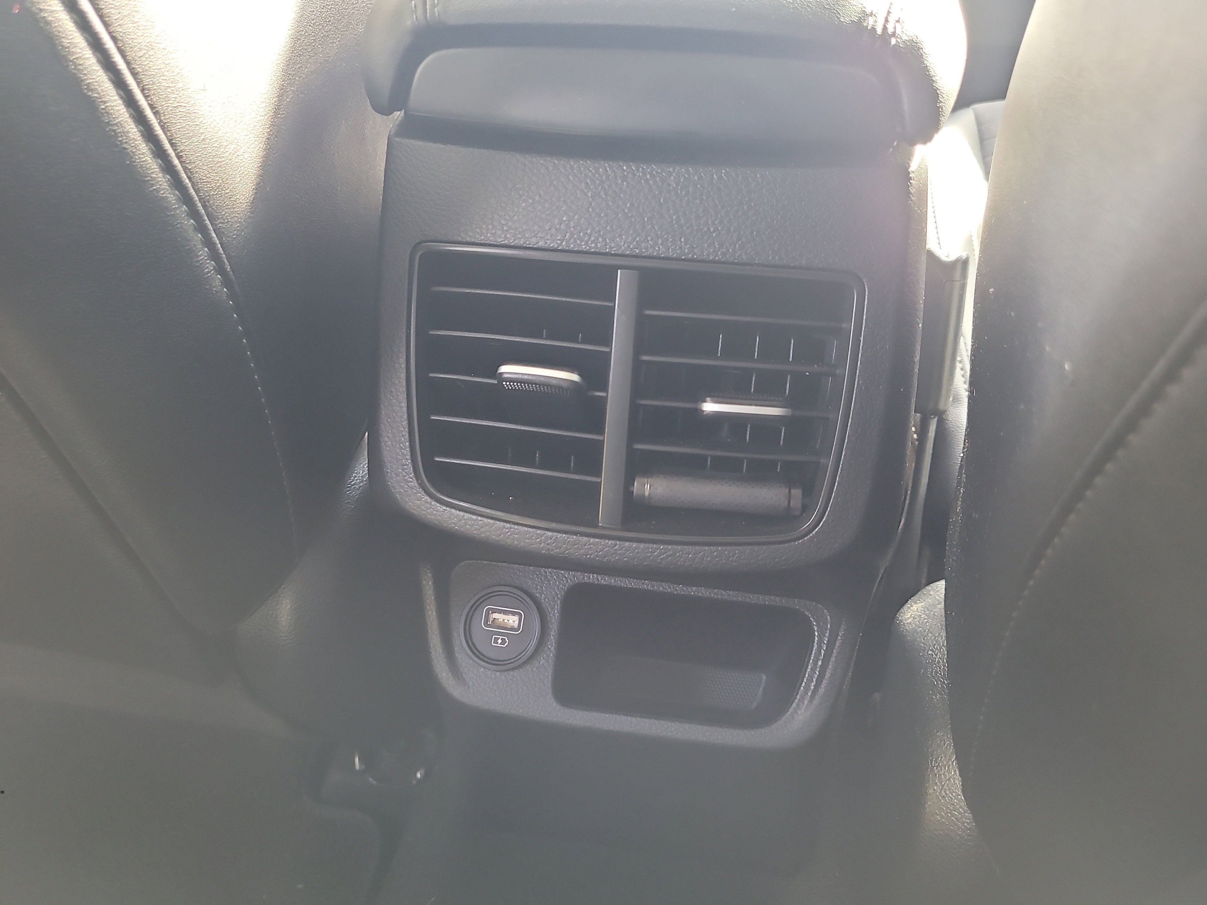 Used 2023 Kia Seltos S w/ Navigation Package image 16