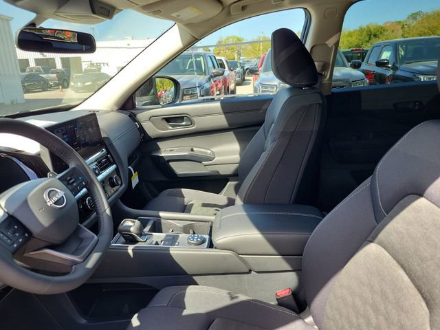 New 2026 Nissan Pathfinder SV AWD/4WD image 8