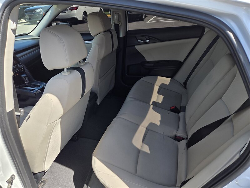 Used 2020 Honda Civic EX image 11