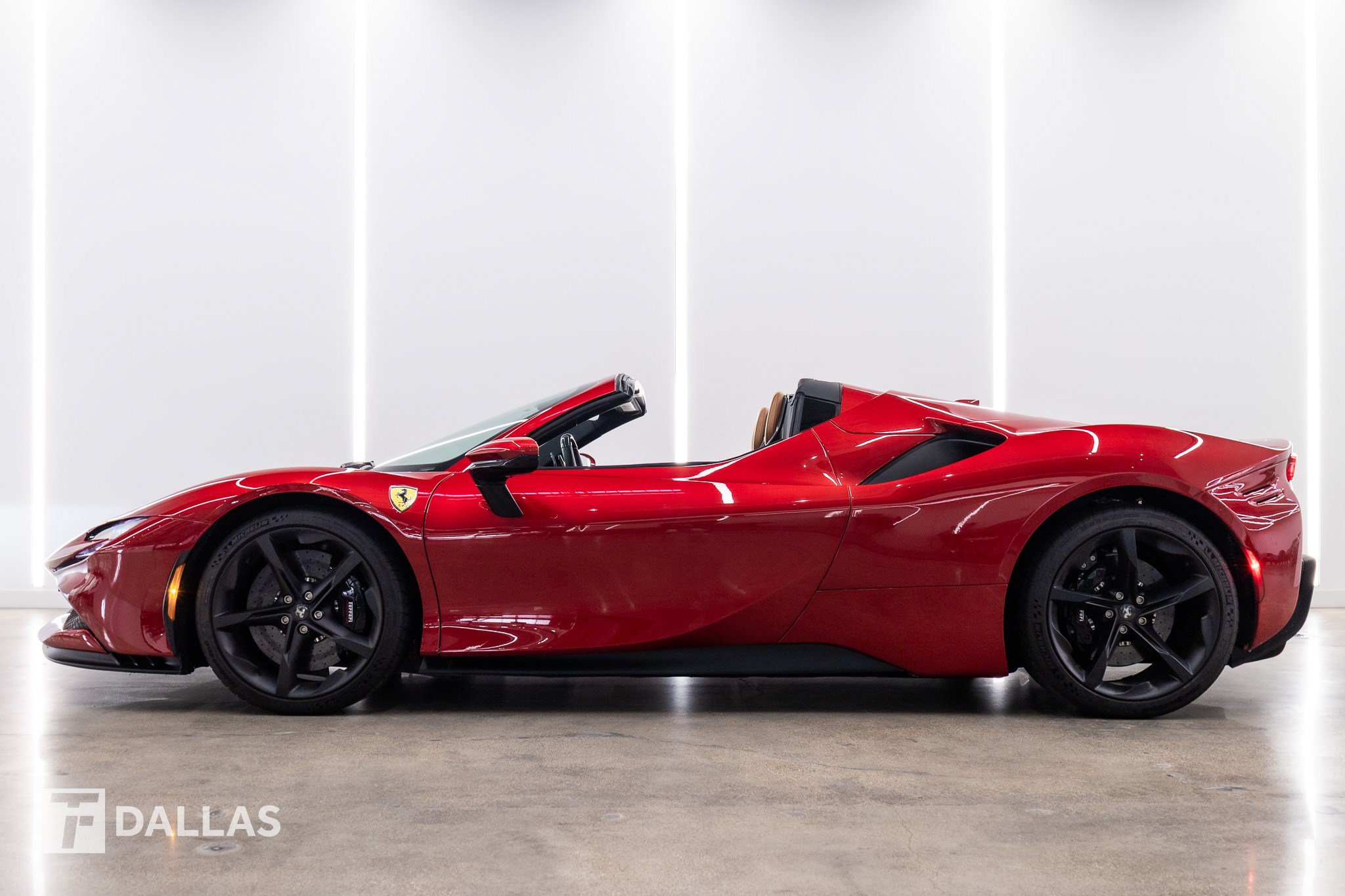 Used 2025 Ferrari SF90 Spider AWD/4WD image 1