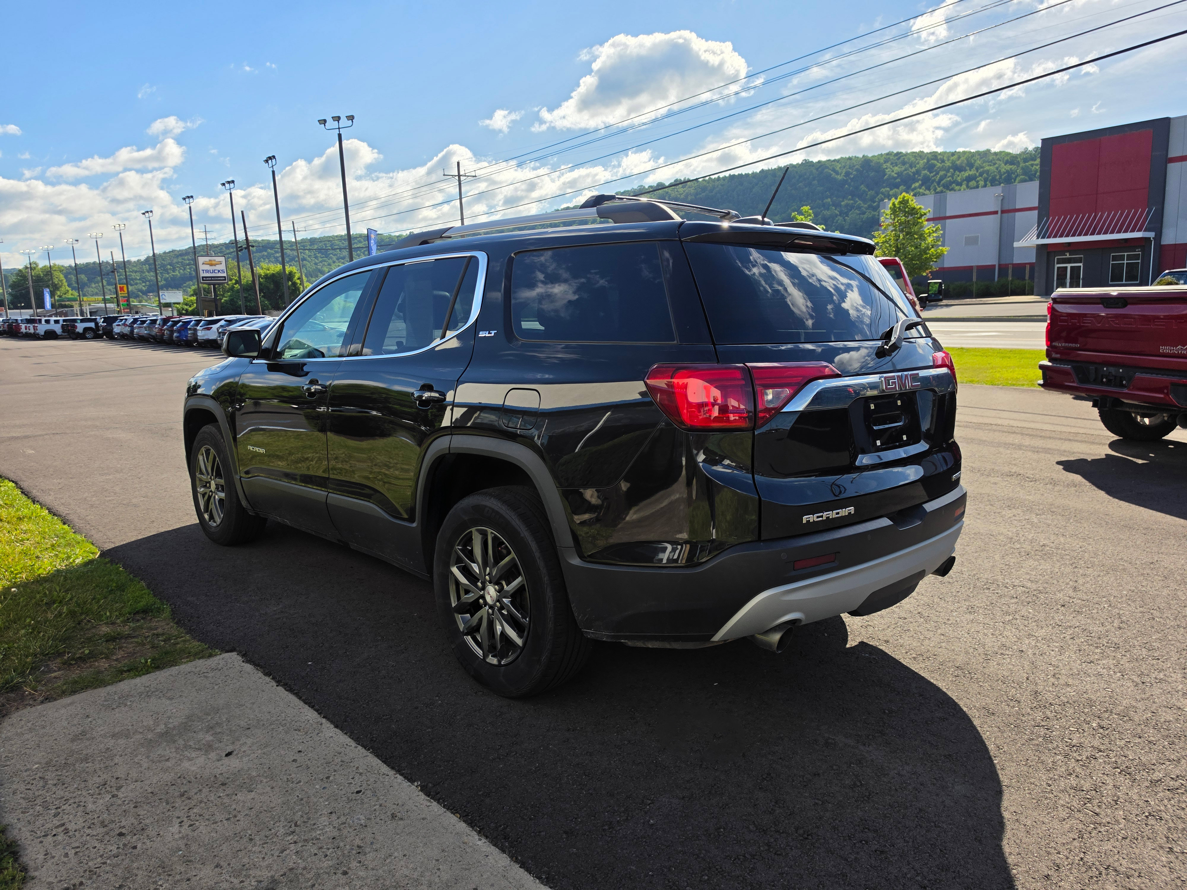 Used 2018 GMC Acadia SLT AWD/4WD video 5