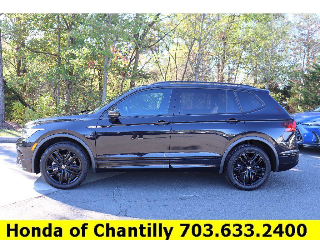 Used 2022 Volkswagen Tiguan SE R-Line image 4