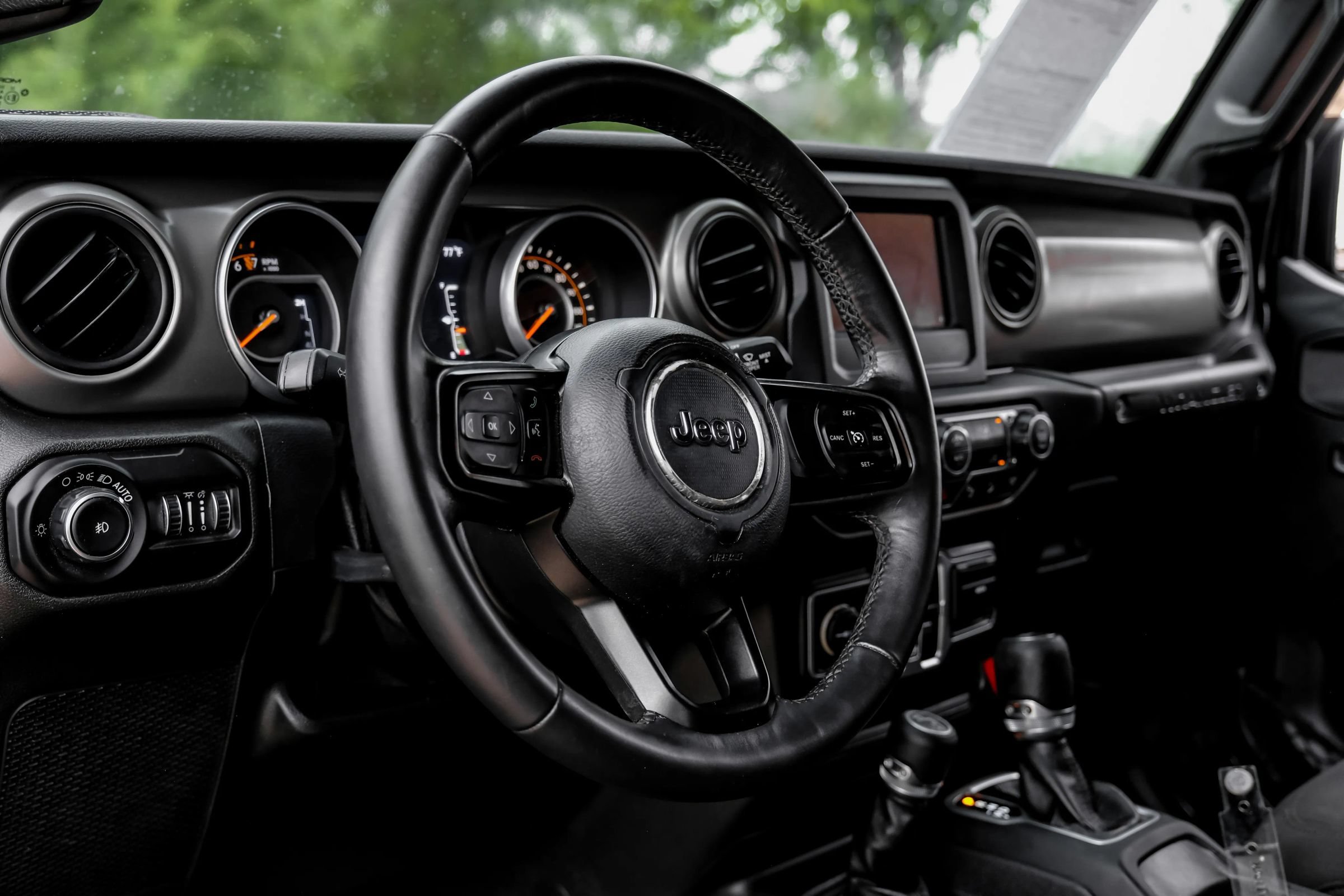 Used 2018 Jeep Wrangler Unlimited Sport S AWD/4WD image 15