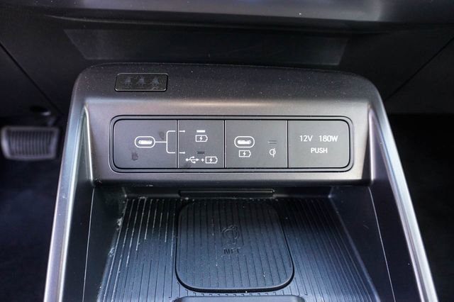 Used 2024 Hyundai Kona Limited image 22