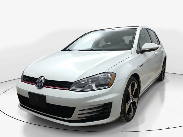 Used 2015 Volkswagen GTI SE FWD image 10