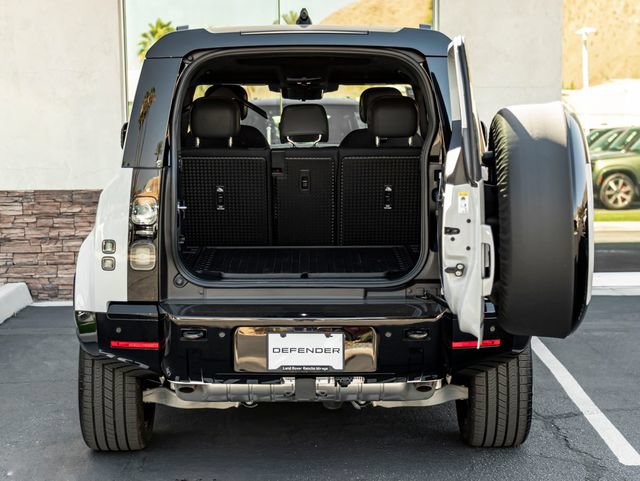 New 2026 Land Rover Defender 110 X AWD/4WD image 28