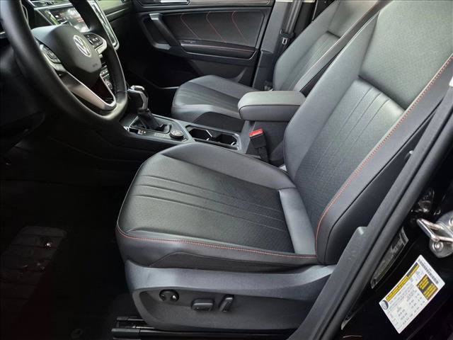 Used 2024 Volkswagen Tiguan Wolfsburg Edition AWD/4WD image 15