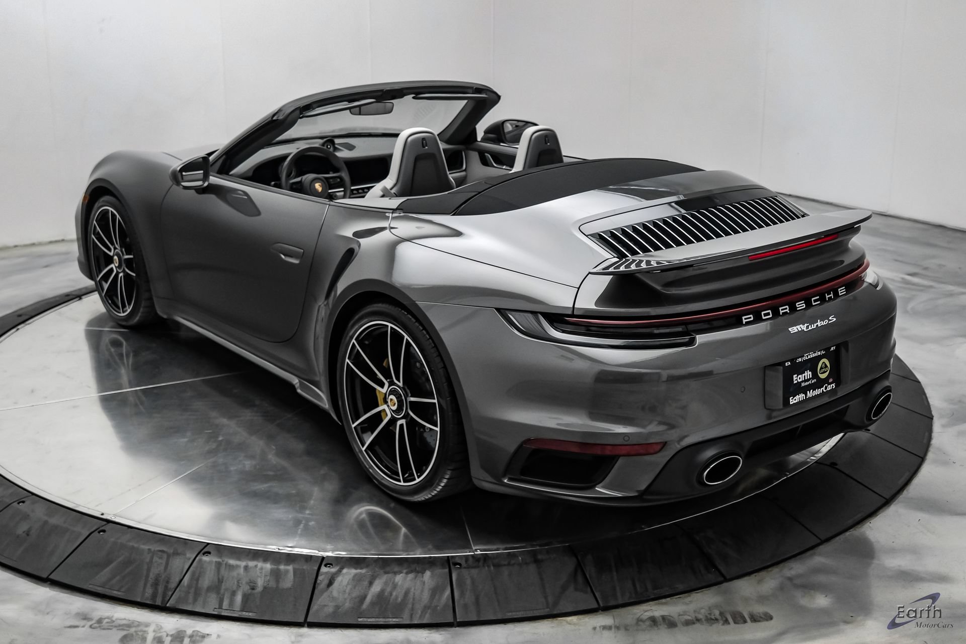 Used 2024 Porsche 911 Turbo S AWD/4WD image 14