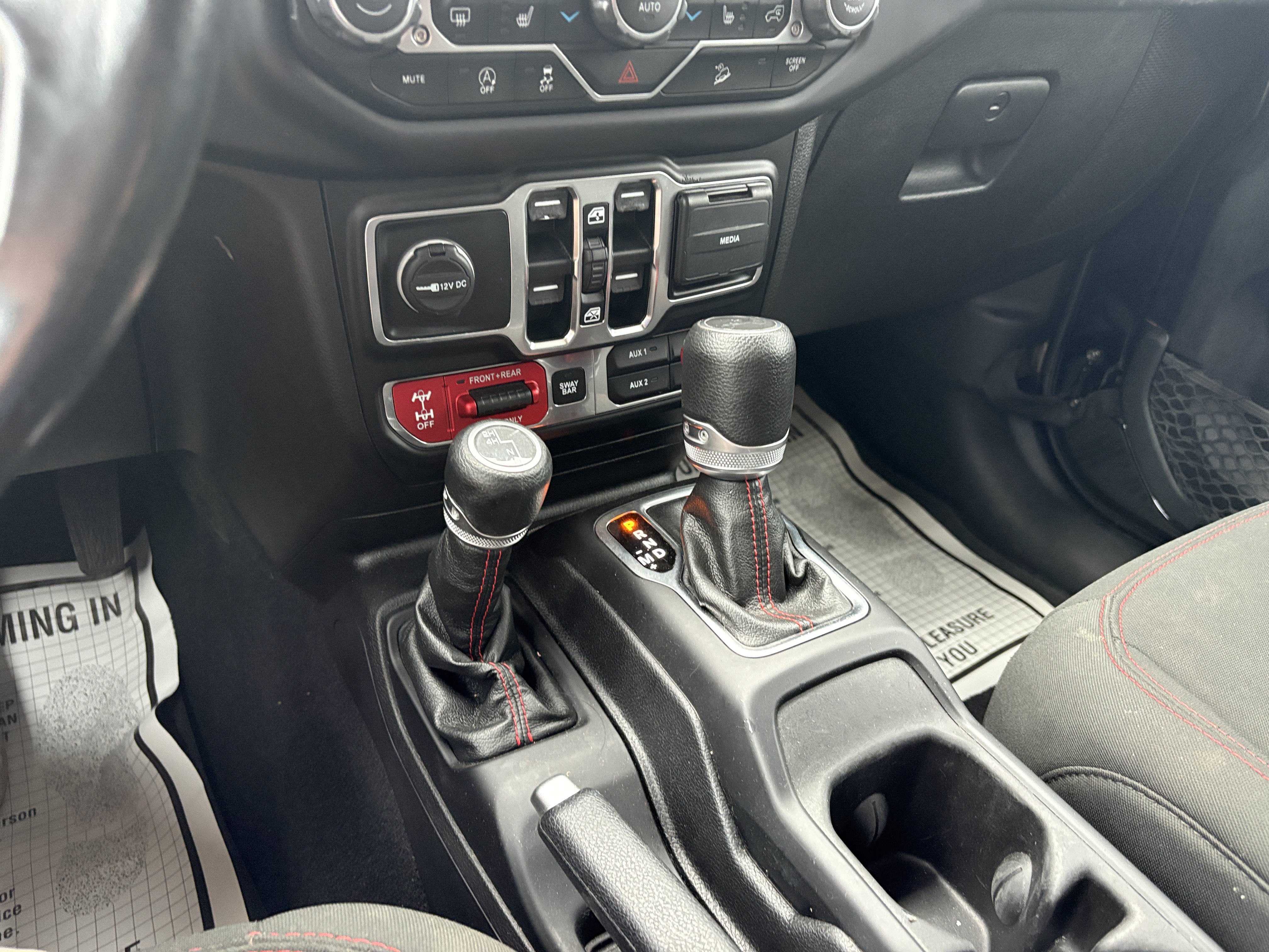 Used 2020 Jeep Wrangler Unlimited Rubicon AWD/4WD image 32