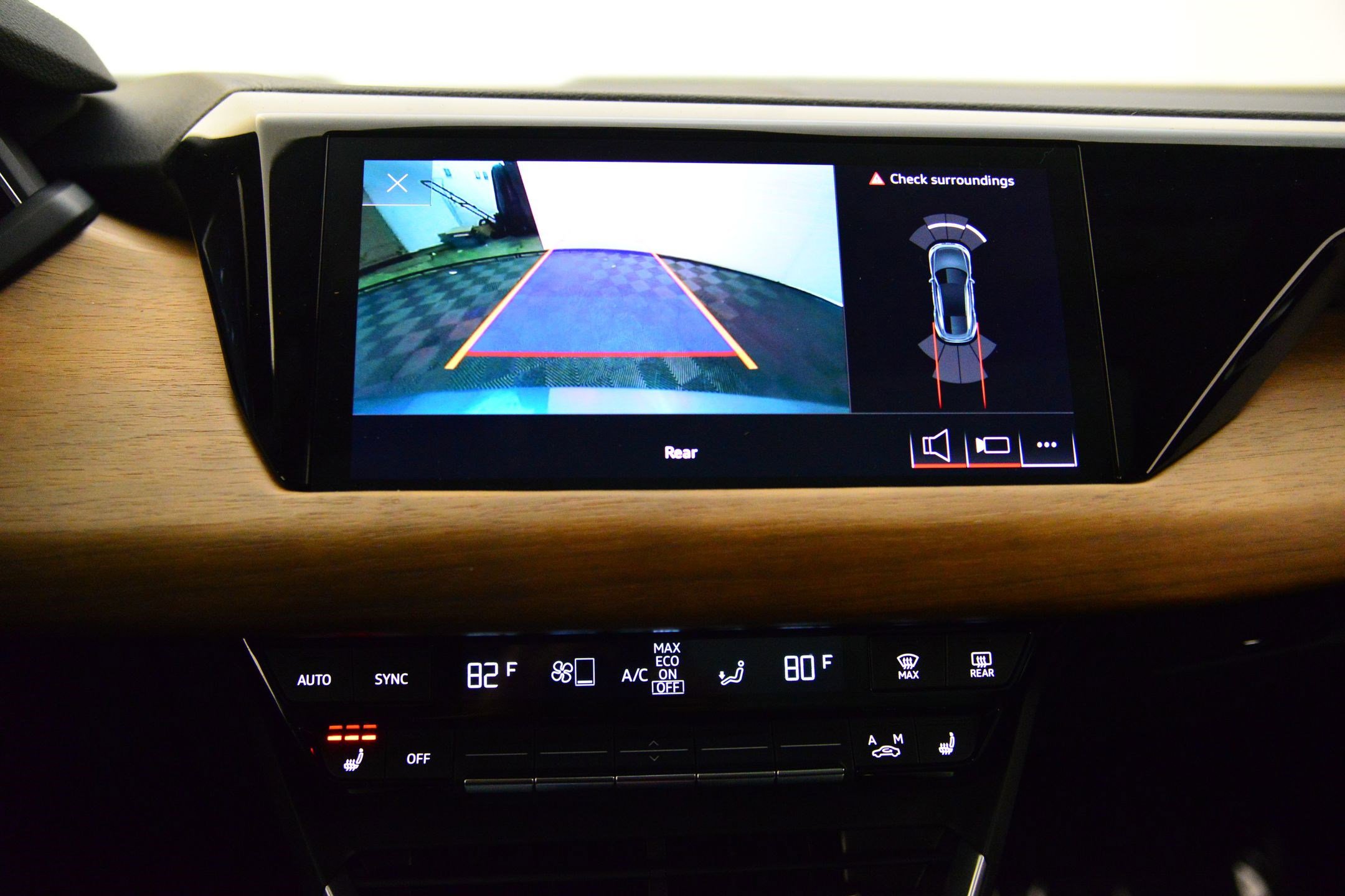 Certified 2023 Audi e-tron GT Premium Plus image 31