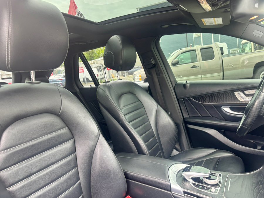 Used 2017 Mercedes-Benz GLC 43 AMG 4MATIC image 40
