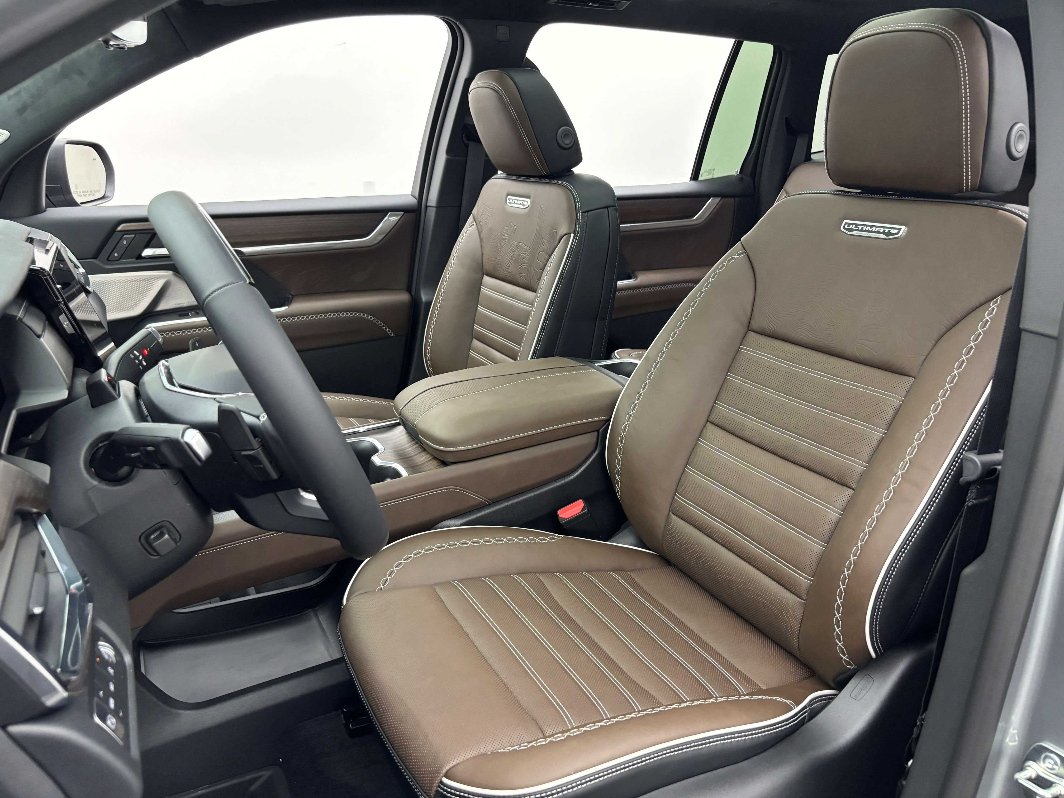 New 2026 GMC Acadia Denali Ultimate w/ LPO, Floor Liner Package AWD/4WD image 22
