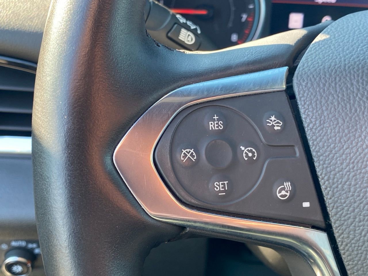 Used 2022 Chevrolet Traverse RS w/ LPO, Cargo Package image 14