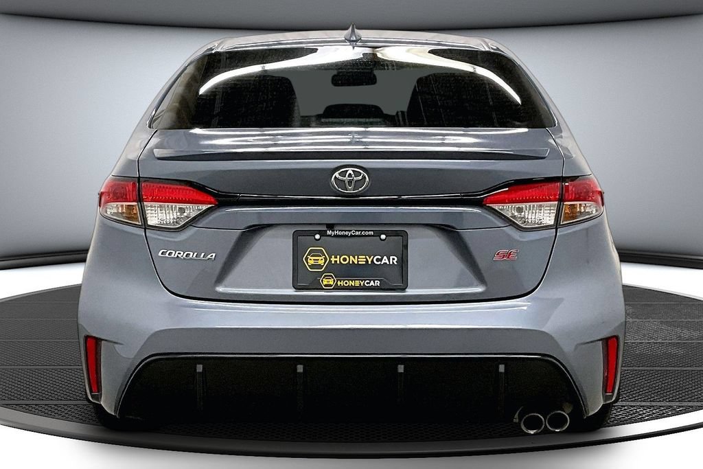 Used 2024 Toyota Corolla SE FWD image 5