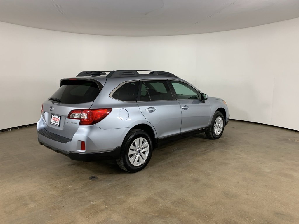 Used 2016 Subaru Outback 2.5i Premium image 8