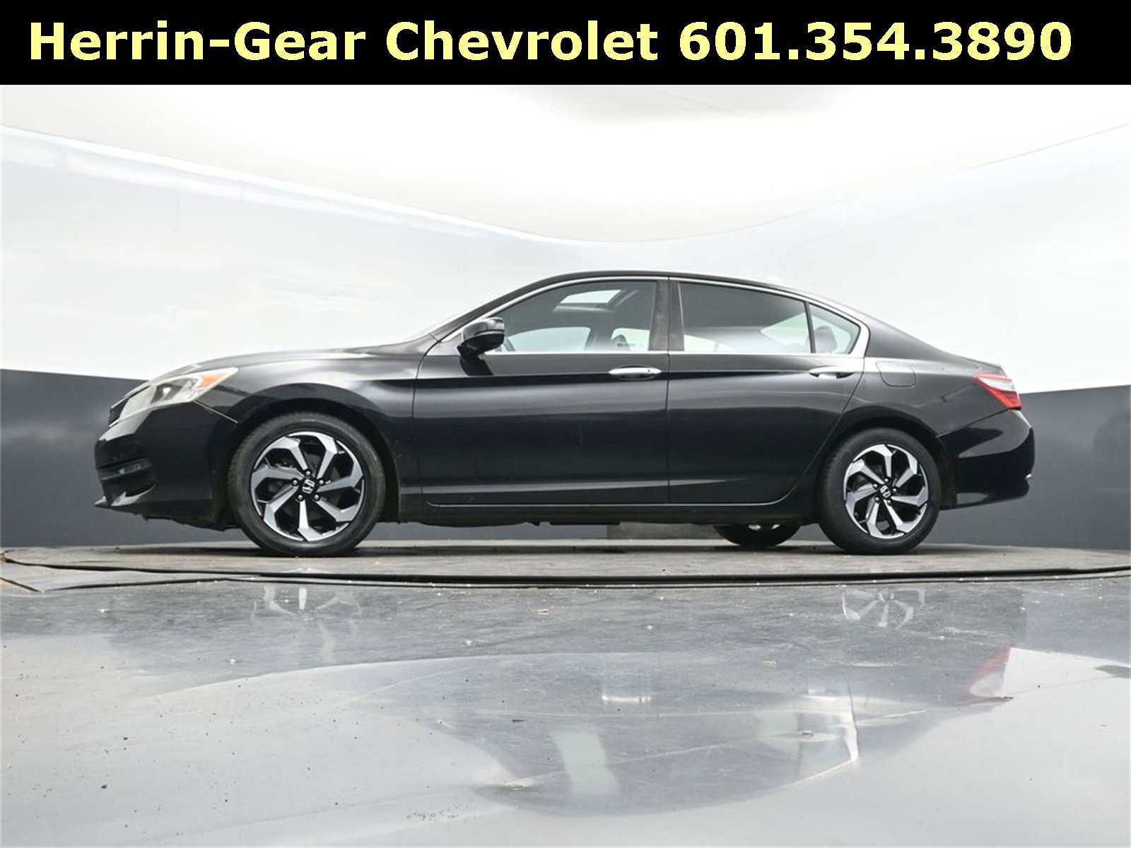 Used 2017 Honda Accord EX-L image 39