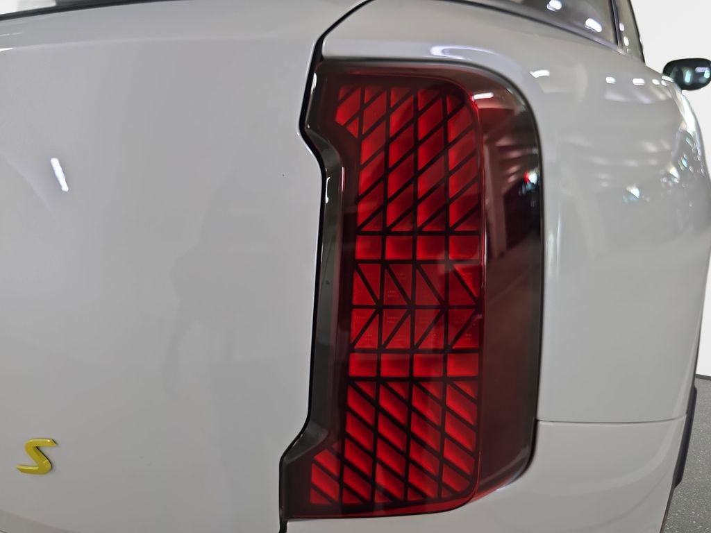 Used 2025 MINI Cooper Countryman SE AWD/4WD image 32