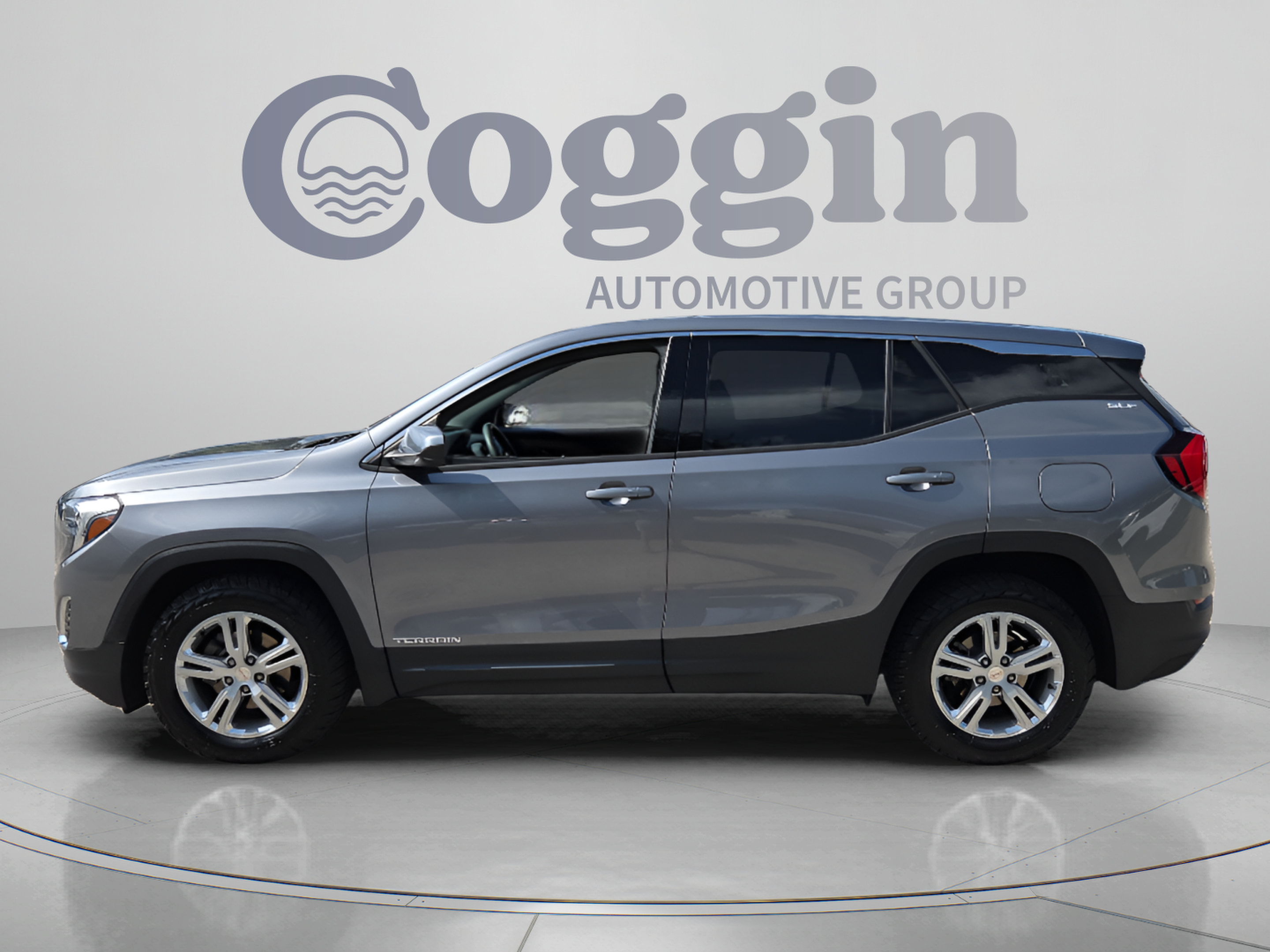 Used 2020 GMC Terrain SLE FWD image 2