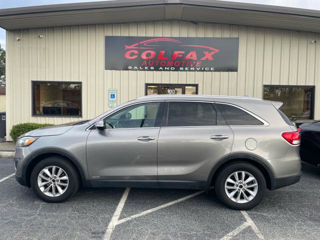 Used 2017 Kia Sorento LX w/ LX Convenience Package