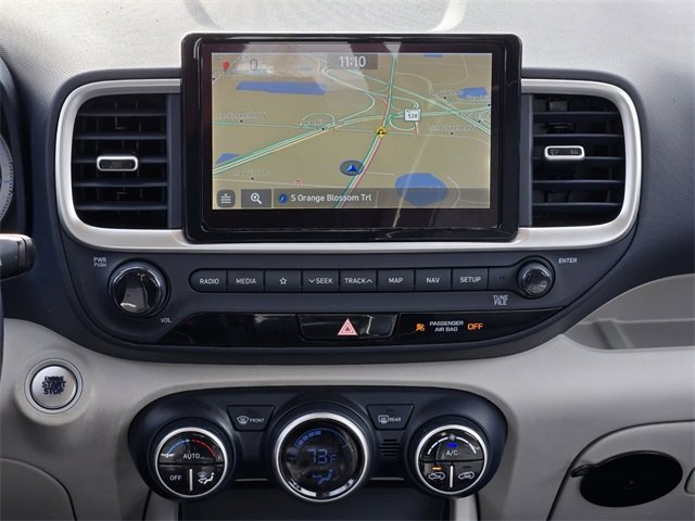 Used 2021 Hyundai Venue image 10
