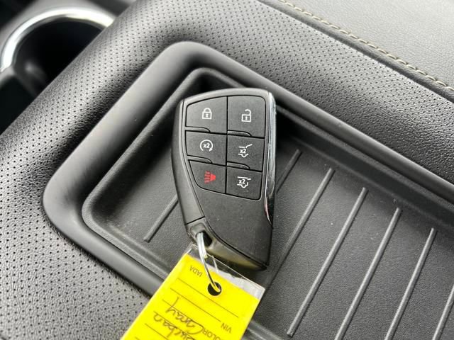Certified 2023 Chevrolet Suburban Premier image 36