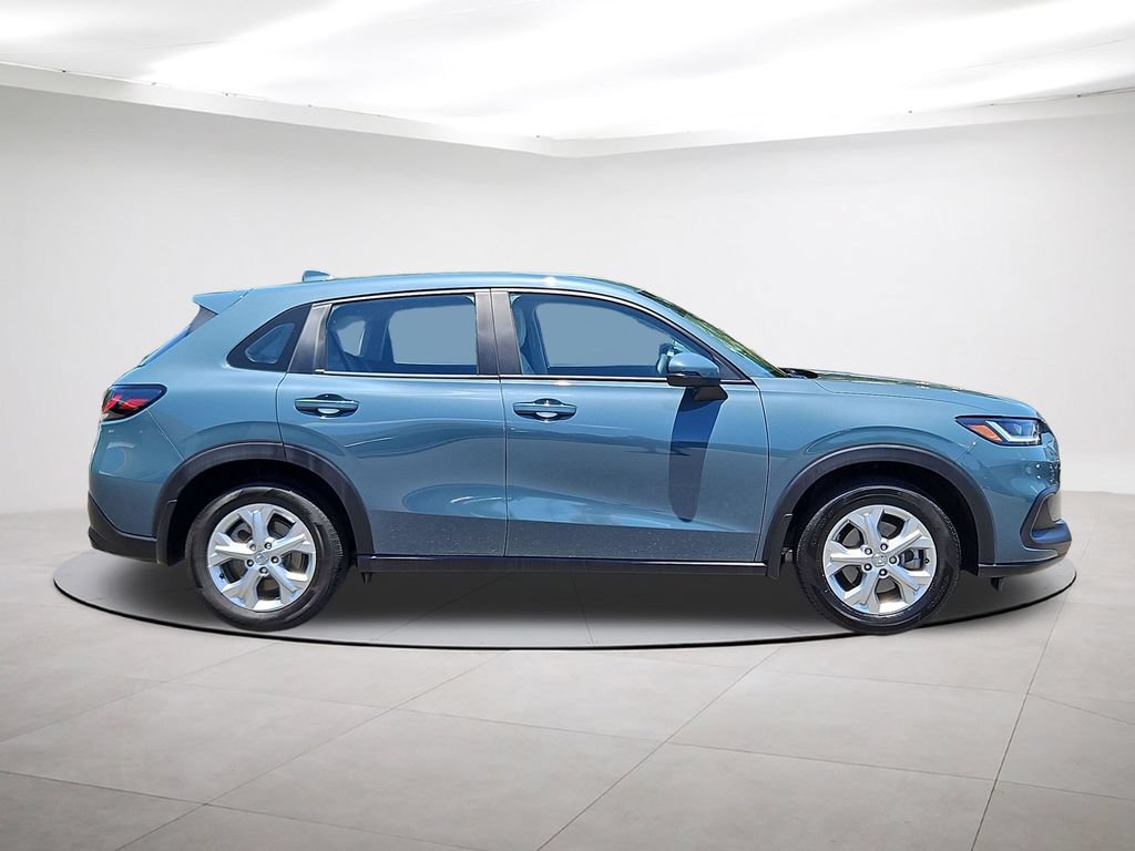 Used 2025 Honda HR-V LX image 8