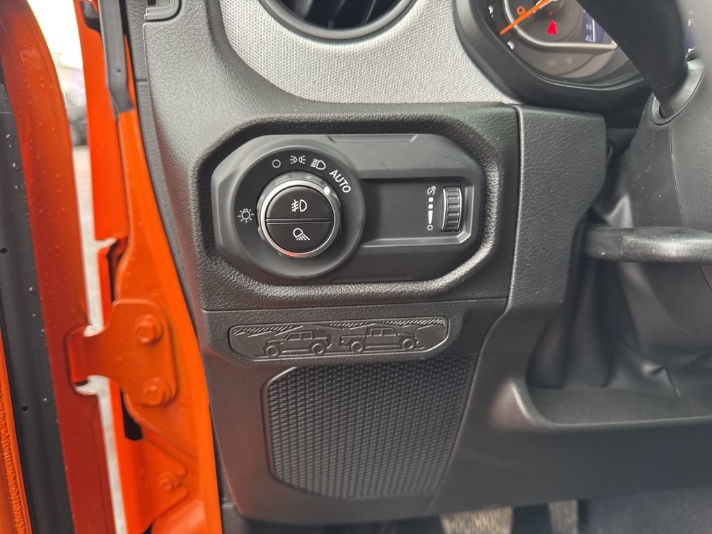 New 2025 Jeep Gladiator Sport AWD/4WD image 22