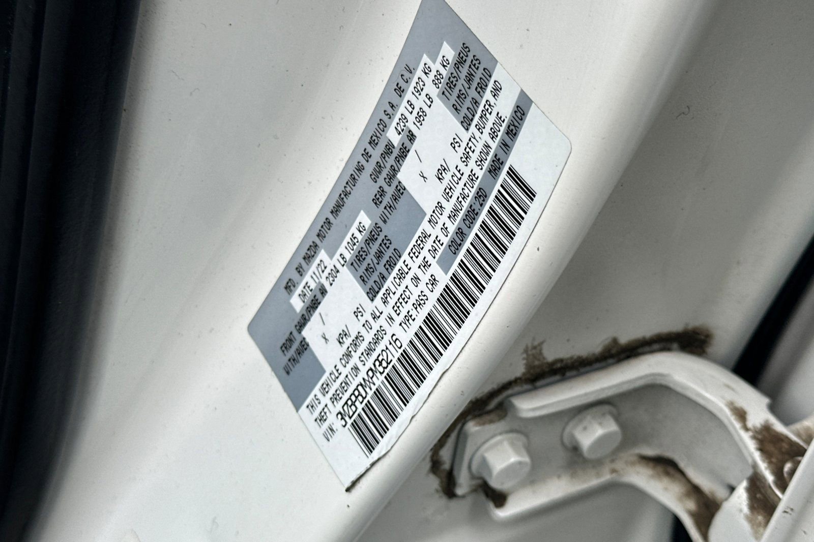 Used 2023 MAZDA MAZDA3 s image 30