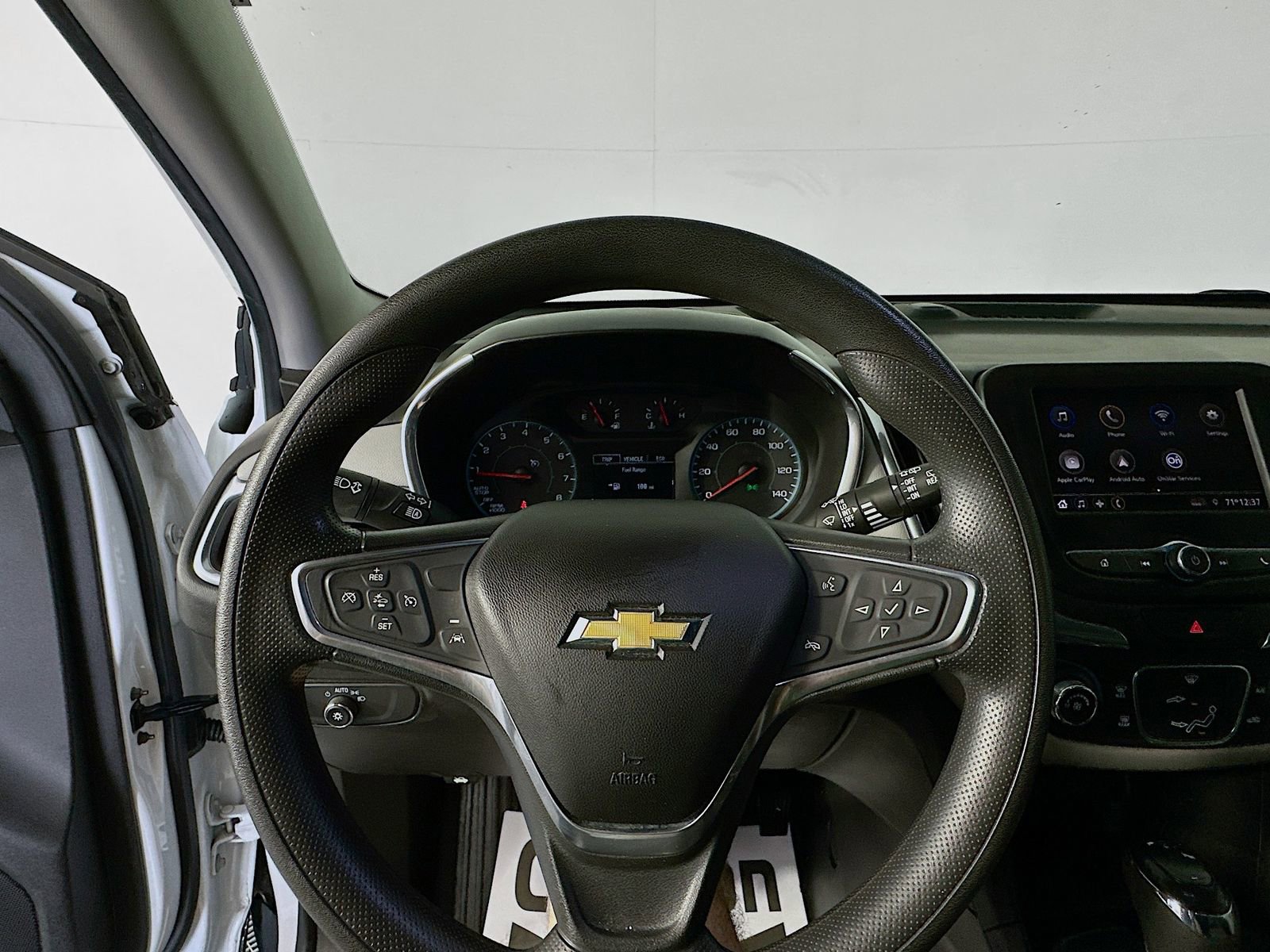Used 2020 Chevrolet Equinox LS w/ LS Convenience Package FWD image 11